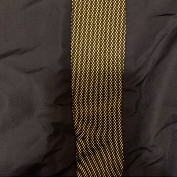 Men’s Porsche Design Windbreaker with Gold Mesh Design
Size Medium - Picture 9 of 11